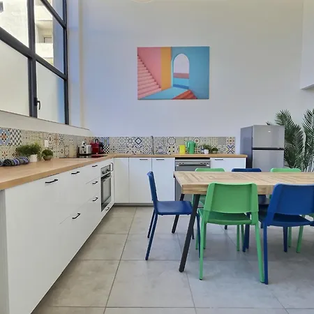 Loft & Pop Billard Apartment *